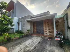 Rumah dijual di Griya Loka BSD.