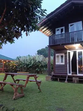 Villa CANTIK dekat Wisata Cisarua Lembang Bandung dijual Murah r