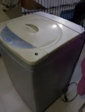 Mesin cuci LG kap 7 kg