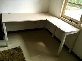 Meja Kerja / Meja Kantor / Meja Belajar - Informa