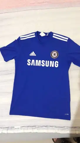 baju bola - banyak