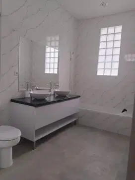 Sewa Rumah 1000 m² di Kemang Dalam – Ada Swimming Pool & Gazebo