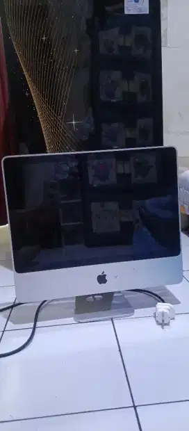Komputer Apple kondisi mati