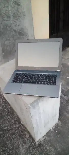 Laptop Asus SSD