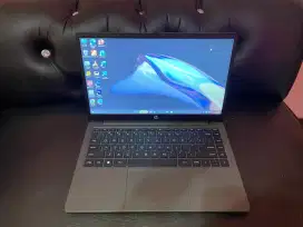 jaual beli laptop bekas macbook bekas matot /tt semua merek