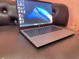 jaual beli laptop bekas macbook bekas matot /tt semua merek