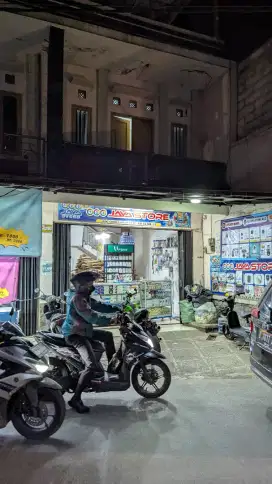 Overkontrak ruko 3 lantai pinggir jalan cibiru hilir