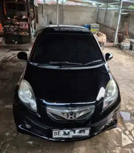 Honda Brio 2015 Warna Hitam