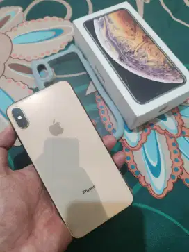 Iphone xs max 64 bisa semua kartu fullset