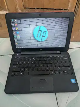 Laptop HP 11-F005TU Minus Layar Aja Ada Shadow Putih Tipis Di Kiri