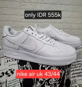 Sepatu nike air