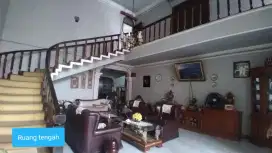 Jual Cepat Rumah Cantik 2 Lt Siap Huni Utan Kayu,Jakarta Timur
