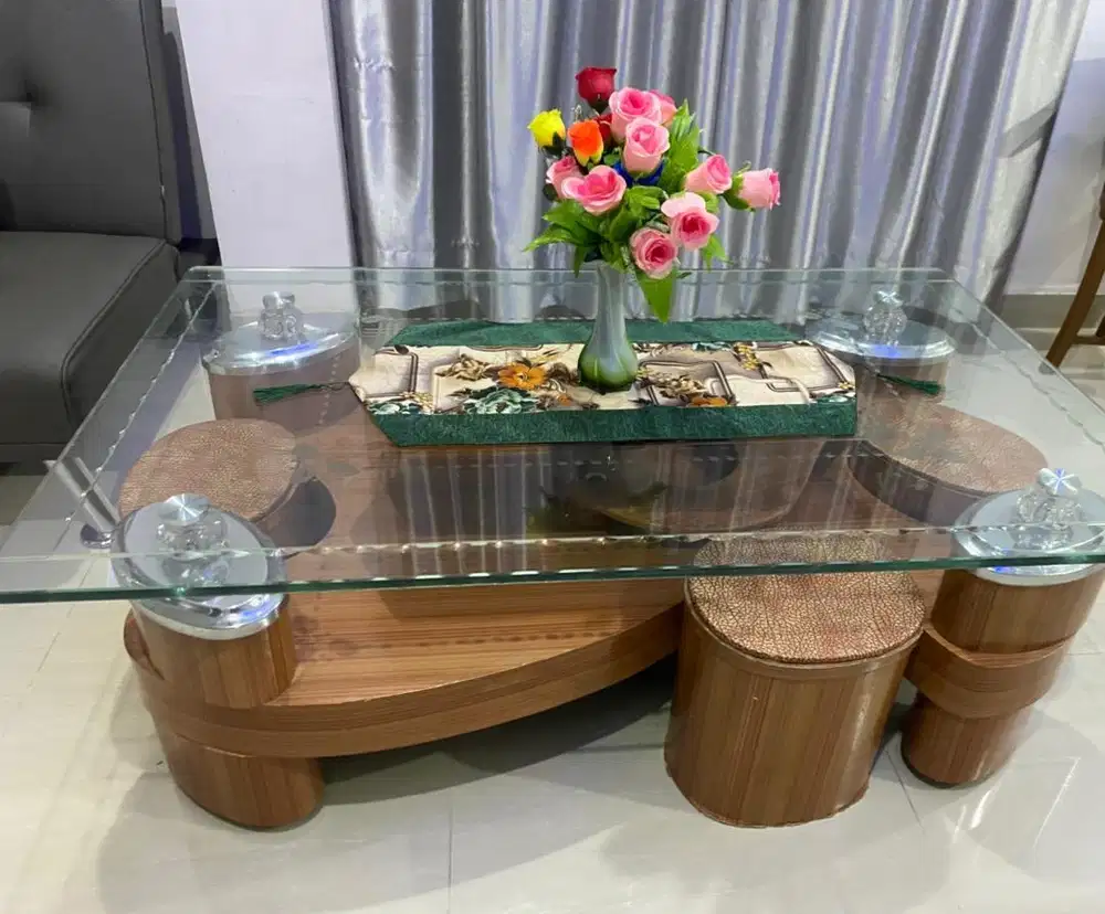Di jual meja kaca ruang tamu