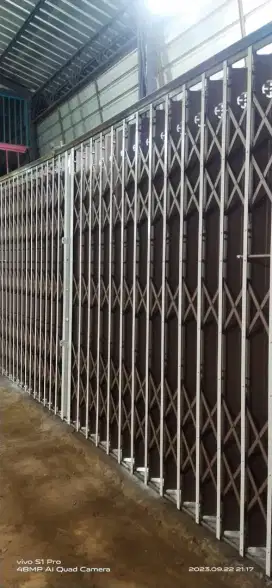 Pintu harmonika