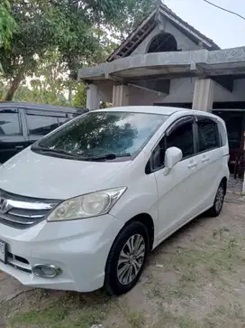 Honda Freed 2012 Bensin