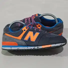 NB 574 dark grey blue orange