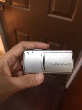 Kamera pocket pakai baterai