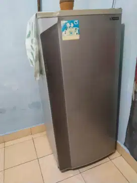 Kulkas sharp 1 pintu