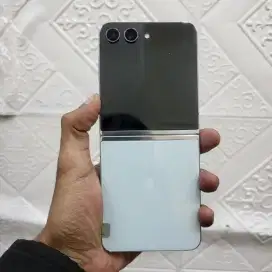 Samsung z flip 5 512gb ada minus dikit
