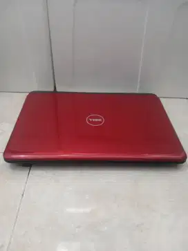 Dell Inspiron N4010
CPU Intel Core i3
Ram 4 GB / 320 GB