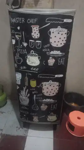 Kulkas aqua 1 pintu