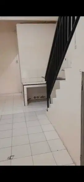 DIJUAL RUMAH 2 LANTAI DI TAMAN PALEM LESTARI