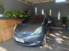 DIJUAL CEPAT HONDA JAZZ!! (MILIK PRIBADI)