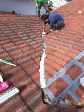 TUKANG ATAP BOCOR.