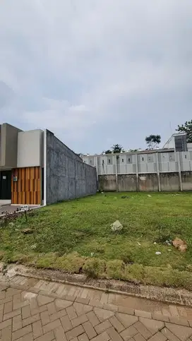 Tanah kavling siap bangun Uvile Bintaro Jaya