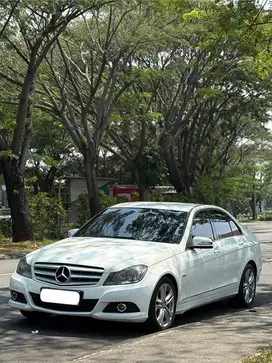 Mercedes-Benz C200 CGI Avantgarde