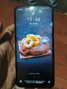 Realme XT 8/128