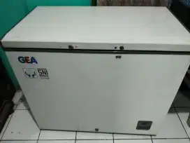 freezer box bekas