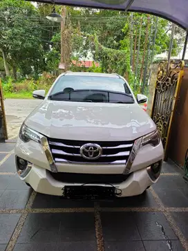 Jual mobil fortuner