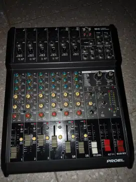 Mixer dan crossover behringer