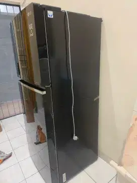 Kulkas LG 2 pintu 416 L