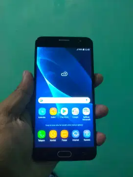 Samsung j7prime ram 3/32
