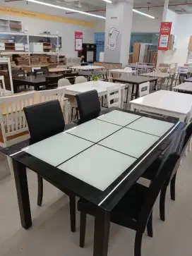 sheldon dining table