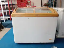 Freezer Box AUCMA 260L