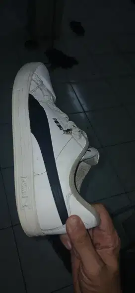 Sepatu puma white