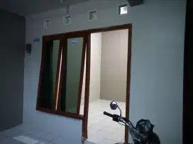Rumah disewakan bersih nyaman aman