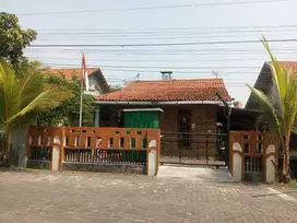 Rumah di jual jalan lebar