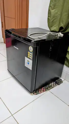 Kulkas Changhong (Mini Bar) Kap.50 Liter