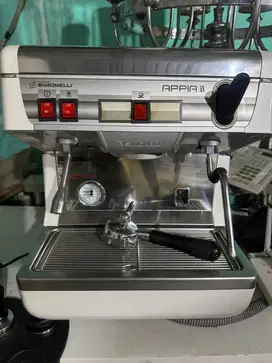 Mesin kopi simonelli appia I 1 group semu auto thun 2017 normal