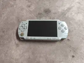 Playstation Portable PSP Slim 2000 Mint 00