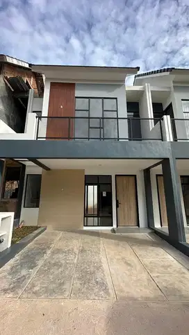 DIJUAL RUMAH PRIBADI CENTRAL HILLS CLUSTER PANORAMA HILLS