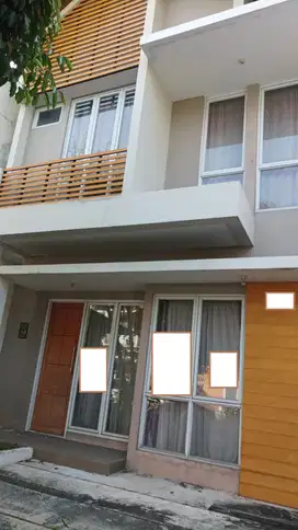 RUMAH 2 LANTAI AURORA DIJUAL CEPAT HARGA NEGO SIAP DI ISI