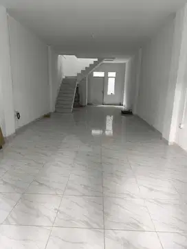 Ruko/Ruang Usaha Strategis Baru Siap Pakai di Jalan Karapitan Bandung