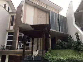 Dijual Rumah Semi Furnished di Lebak Bulus Jakarta Selatan