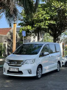 Nissan serena hws 2013/2014