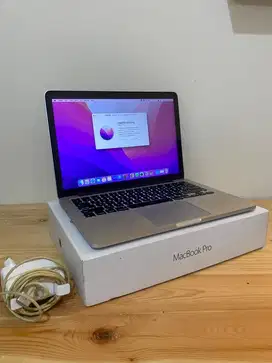 Macbook Pro 13” 2015 8/ 512GB